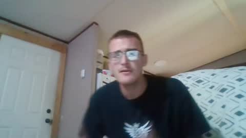 Snapshot of doyoudanny chatting on 08/07/26, 04:31 doyoudanny online show from 08/07/26, 04:31