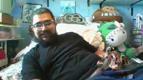 Dpenguino online show from 11/12/25, 05:57