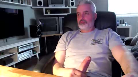 Snapshot of dr_dave20 chatting on 04/25/26, 09:45 dr_dave20 online show from 04/25/26, 09:45