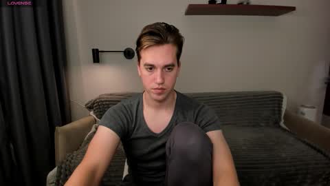 Mervin  online show from 10/19/25, 09:26