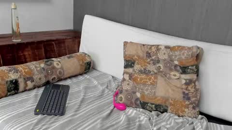 Lissa  Or DRACARYSS your dragon Queen  online show from 12/13/24, 01:01