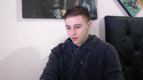 draco_boy2000 online show from 12/04/24, 07:23