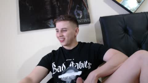 draco_boy2000 online show from 01/11/25, 05:29