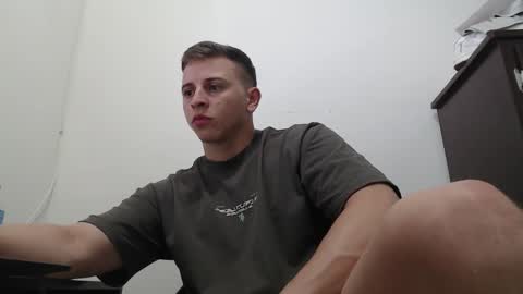 draco_boy2000 online show from 10/17/25, 09:06