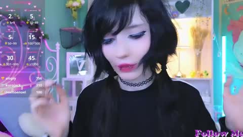 Draculaura online show from 12/26/24, 03:27