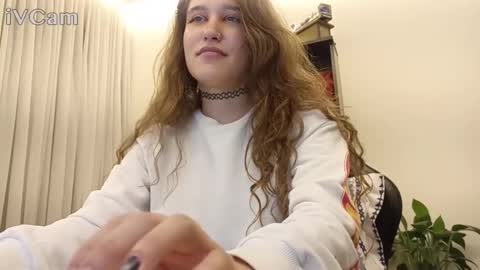 Snapshot of draculina69 chatting on 05/29/26, 04:10 draculina69 online show from 05/29/26, 04:10