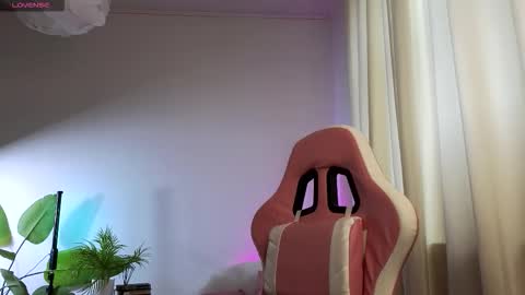 Lisbeth Salander online show from 11/23/25, 06:13