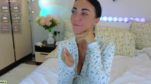 Snapshot of dragoncutey chatting on 09/18/25, 08:44 Katya online show from 09/18/25, 08:44