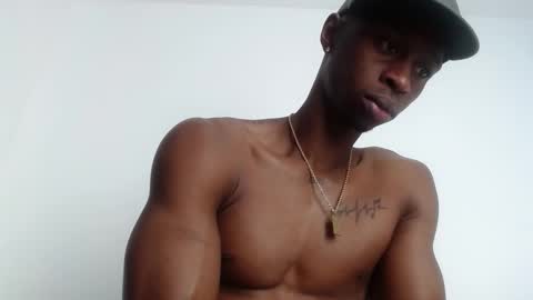 Drake 23 online show from 12/01/25, 08:03