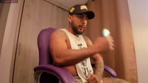 Snapshot of drake_jackson11 chatting on 11/13/25, 10:36 drake jackson11 online show from 11/13/25, 10:36