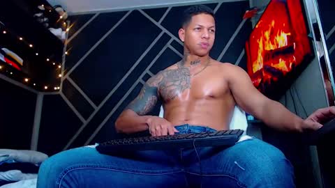 Drake online show from 12/30/24, 02:42