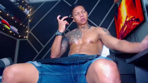 Drake online show from 02/27/25, 03:47