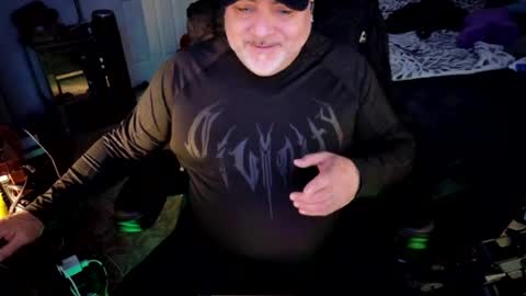 Snapshot of drake_r_darkrose chatting on 07/17/26, 01:56 Drake D Vamp aka Drake DarkRose online show from 07/17/26, 01:56