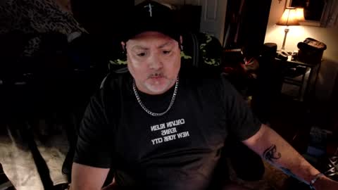 Snapshot of drake_r_darkrose chatting on 07/19/26, 04:16 Drake D Vamp aka Drake DarkRose online show from 07/19/26, 04:16