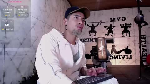 Drake Neuman online show from 10/07/25, 04:09