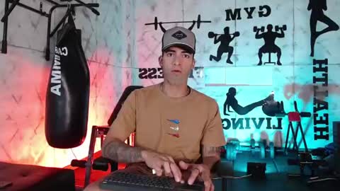 Snapshot of drakeneumann chatting on 07/27/26, 03:35 Drake Neuman online show from 07/27/26, 03:35