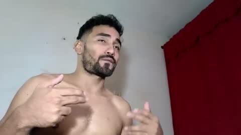 Snapshot of drakesonxx chatting on 10/24/25, 12:34 Andrs  Independent Model online show from 10/24/25, 12:34