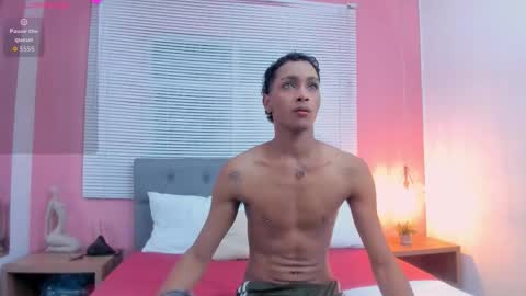 Snapshot of drako_18 chatting on 02/25/26, 02:43 Drako online show from 02/25/26, 02:43