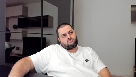 Snapshot of draven_a chatting on 01/09/25, 04:52 Draven A online show from 01/09/25, 04:52