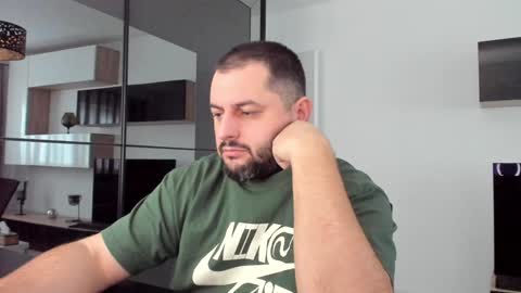 Snapshot of draven_a chatting on 01/18/25, 11:54 Draven A online show from 01/18/25, 11:54