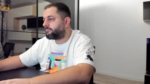 Snapshot of draven_a chatting on 02/01/25, 04:03 Draven A online show from 02/01/25, 04:03