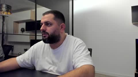 Snapshot of draven_a chatting on 02/11/25, 08:31 Draven A online show from 02/11/25, 08:31