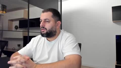 Snapshot of draven_a chatting on 02/15/25, 04:56 Draven A online show from 02/15/25, 04:56