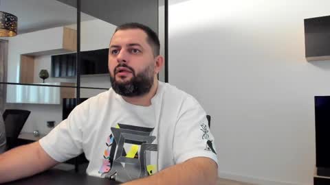 Snapshot of draven_a chatting on 02/16/25, 08:21 Draven A online show from 02/16/25, 08:21