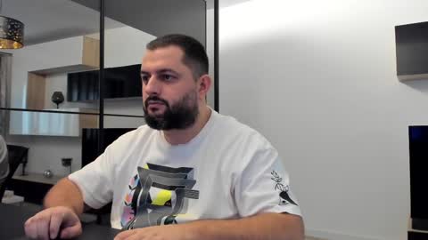 Snapshot of draven_a chatting on 02/16/25, 02:32 Draven A online show from 02/16/25, 02:32