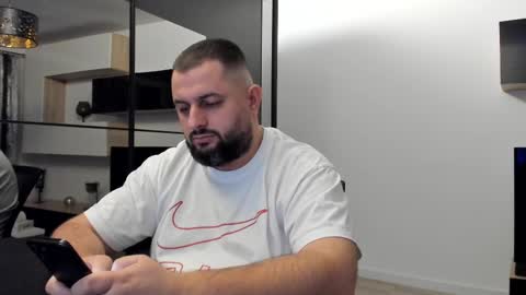 Snapshot of draven_a chatting on 02/18/25, 09:09 Draven A online show from 02/18/25, 09:09