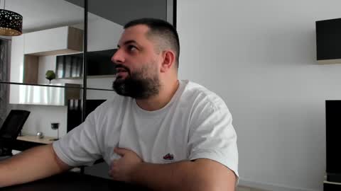 Snapshot of draven_a chatting on 02/26/25, 09:42 Draven A online show from 02/26/25, 09:42