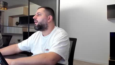 Snapshot of draven_a chatting on 02/26/25, 03:52 Draven A online show from 02/26/25, 03:52