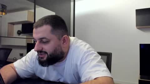 Snapshot of draven_a chatting on 02/28/25, 08:07 Draven A online show from 02/28/25, 08:07