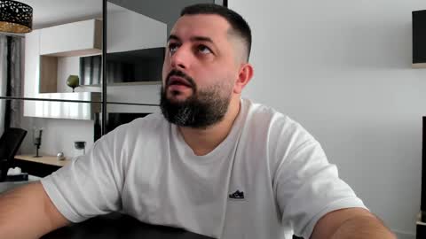 Snapshot of draven_a chatting on 03/08/25, 10:11 Draven A online show from 03/08/25, 10:11