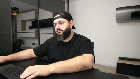 DravenPeak online show from 12/17/25, 03:07