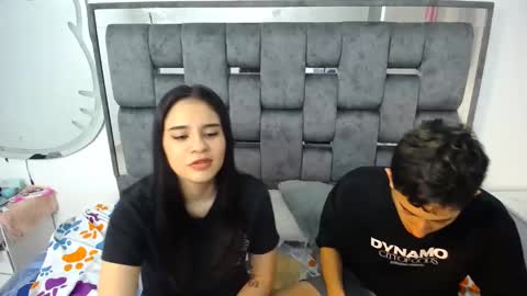 Snapshot of dravith_and_valery chatting on 02/19/25, 07:50 -- nicolle and jhon -- online show from 02/19/25, 07:50