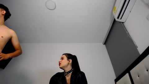 Snapshot of dravith_and_valery chatting on 06/14/26, 03:08 -- nicolle and jhon -- online show from 06/14/26, 03:08