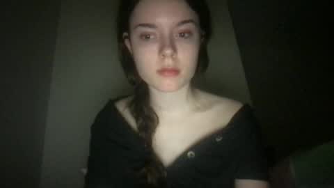 ur dream girl online show from 01/27/25, 07:03