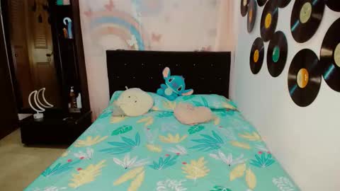 sharon online show from 12/15/25, 06:50