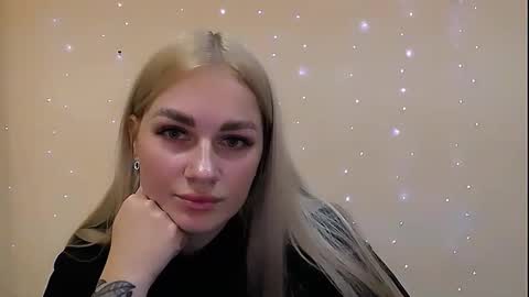 Snapshot of dream_dolly_ chatting on 10/02/25, 10:33 dream_dolly_ online show from 10/02/25, 10:33