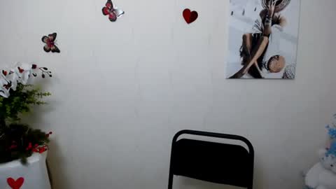 Mari online show from 06/20/26, 07:44