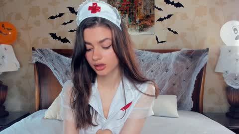 Snapshot of dream_melody chatting on 10/28/25, 08:40 Hi Im Monika Welcome to my room online show from 10/28/25, 08:40