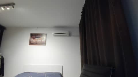 Johnny online show from 11/19/25, 02:39