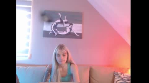 A girl online show from 09/23/25, 06:49