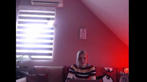 A girl online show from 01/09/26, 08:06