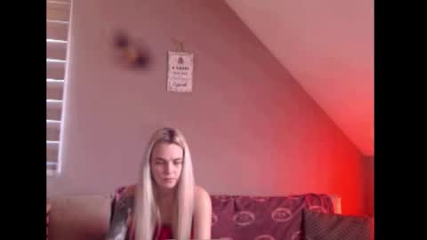 A girl online show from 02/19/26, 09:05