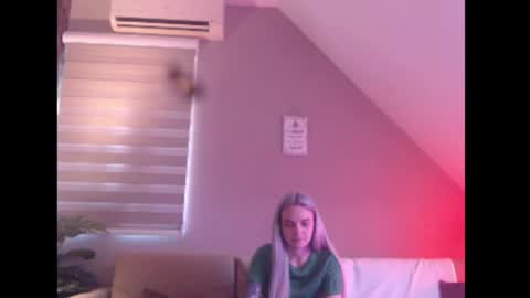 A girl online show from 03/24/26, 08:30