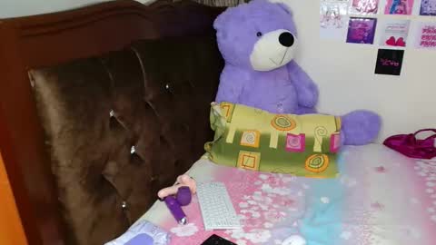 Dreameyes online show from 02/20/26, 06:41