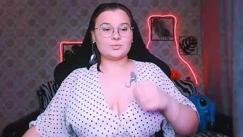 dreamforyoue2 online show from 10/18/25, 07:14