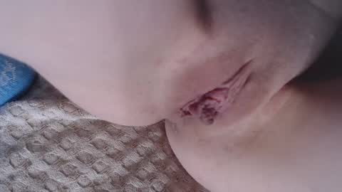 Olivia and Max online show from 04/23/26, 01:57